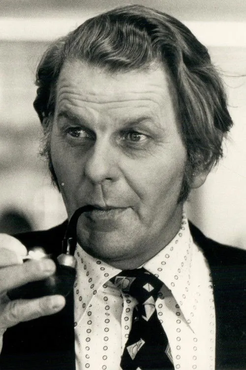 Claes Elfsberg ha trabajado con Thorbjörn Fälldin en 1 ocasiones