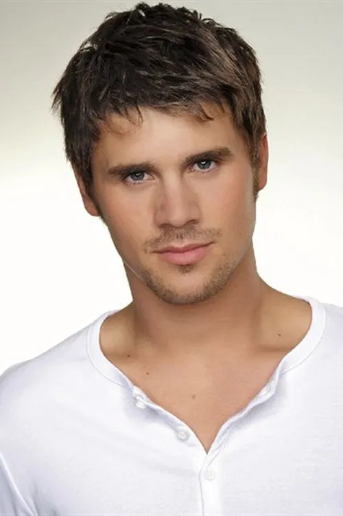 Thore Schölermann — personaje: Self - Host