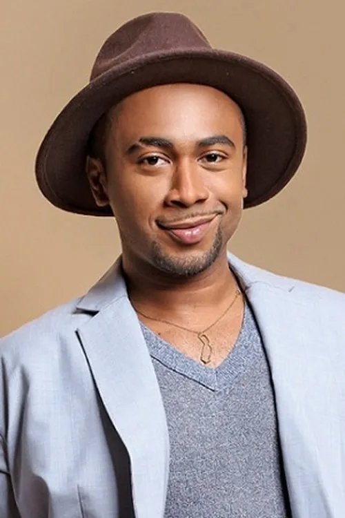 Thou Reyes interpretando a Andrew E. Sicat