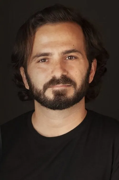 Tiago Castro — personaje: Valter 'Crómio' Matoso