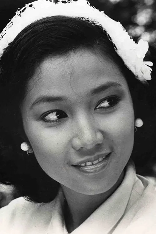 Tiana Alexandra interpretando a Jan DuLong