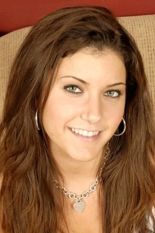 Tiffany Summers interpretando a (archive footage)