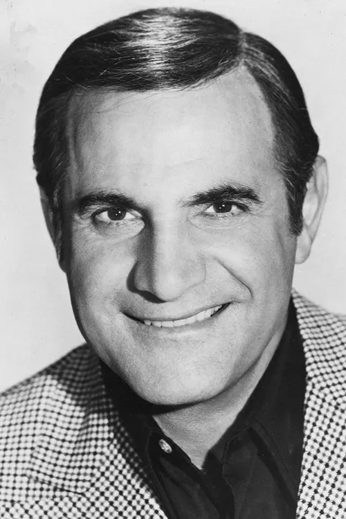 Tige Andrews — personaje: Lt. Johnny Russo