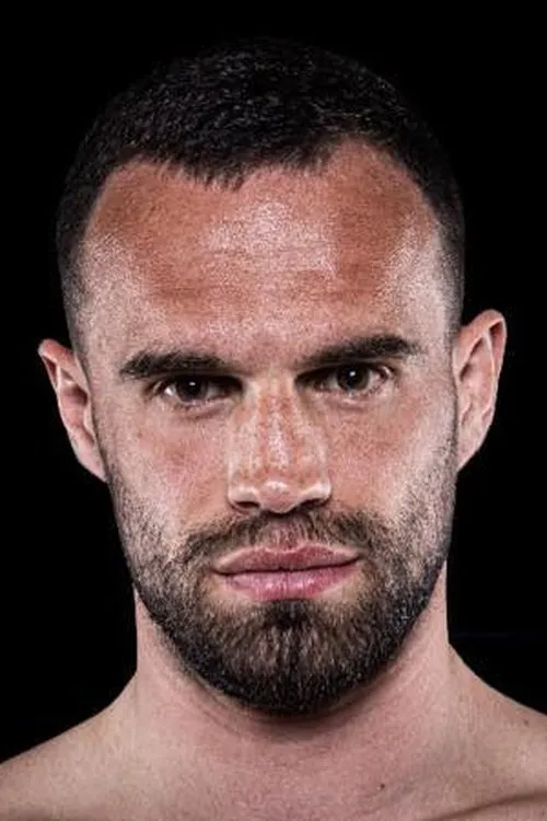 Timo Schwarzkopf interpretando a Self