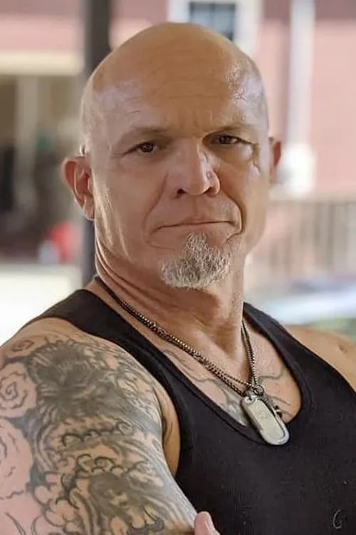 Darren Mann ha trabajado con Timothy Douglas Perez en 1 ocasiones