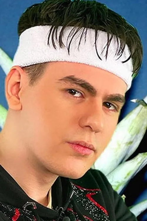 ????? ????????? ha trabajado con Тимур Гаязов en 1 ocasiones