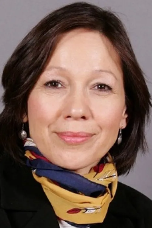 Tina Keeper — personaje: Michelle Kenidi