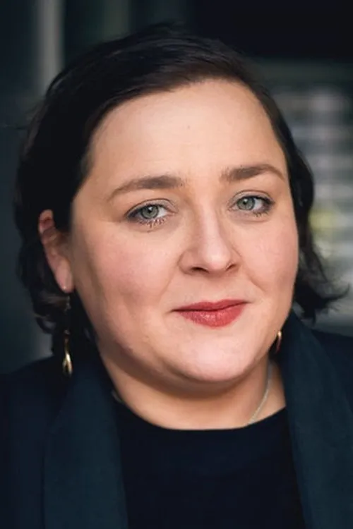 Haley Louise Jones ha trabajado con Tina Pfurr en 2 ocasiones