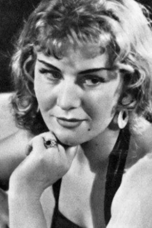 Xhevdet Ferri ha trabajado con Tinka Kurti en 3 ocasiones