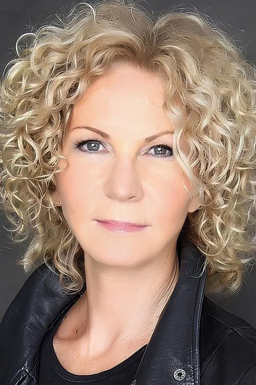 Tish Iceton — personaje: Narrator (voice)