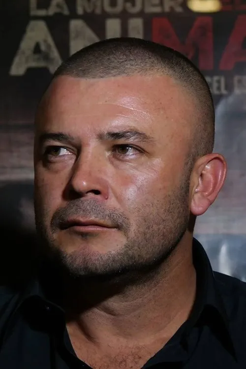 Jesús Vázquez ha trabajado con Tito Alexander Gomez en 1 ocasiones