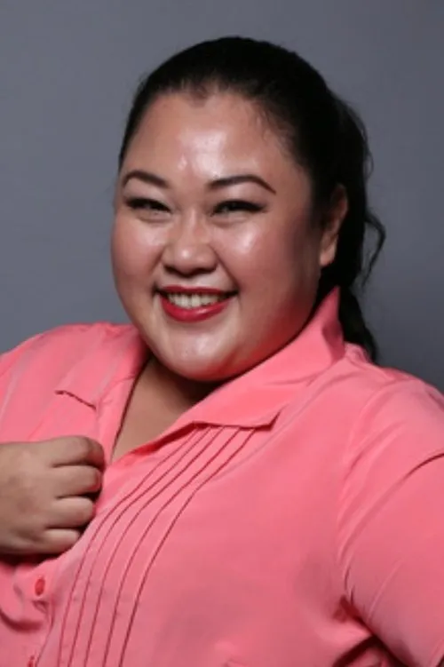 Tizza Radia interpretando a Upi