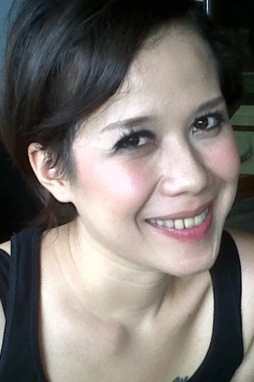 TJ interpretando a Mbak Sri