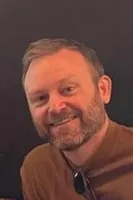 Todd Bishop en su biografía y filmografía