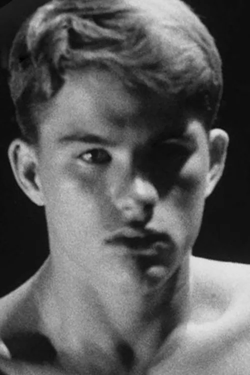 Todd Parker interpretando a (segment 