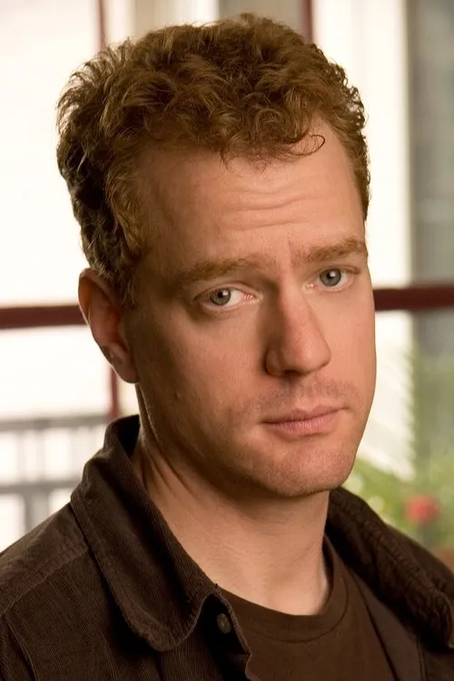 Todd Robert Anderson interpretando a Murphy Dunn