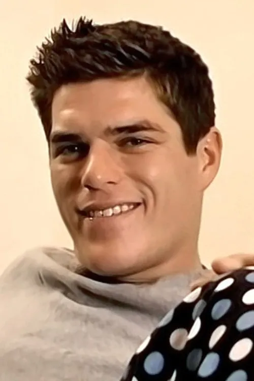 Todd Winters interpretando a