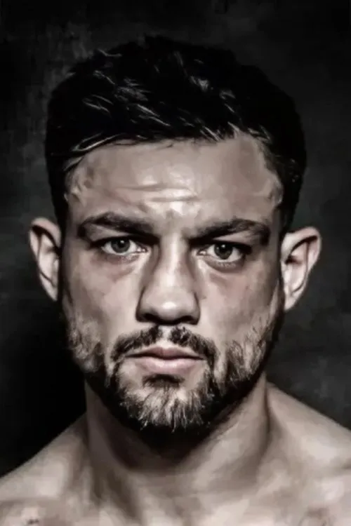 Tom Ansell interpretando a Self