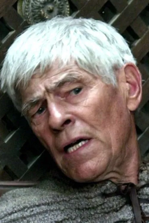 Martha Henry ha trabajado con Tom Bishop Sr. en 1 ocasiones