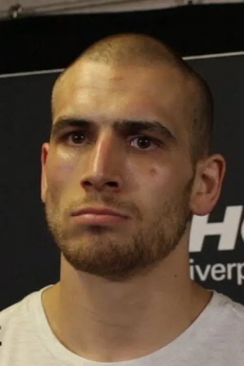 Mads Burnell ha trabajado con Tom Breese en 2 ocasiones