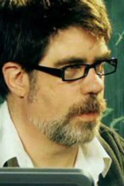 Tom Elliot en su biografía y filmografía