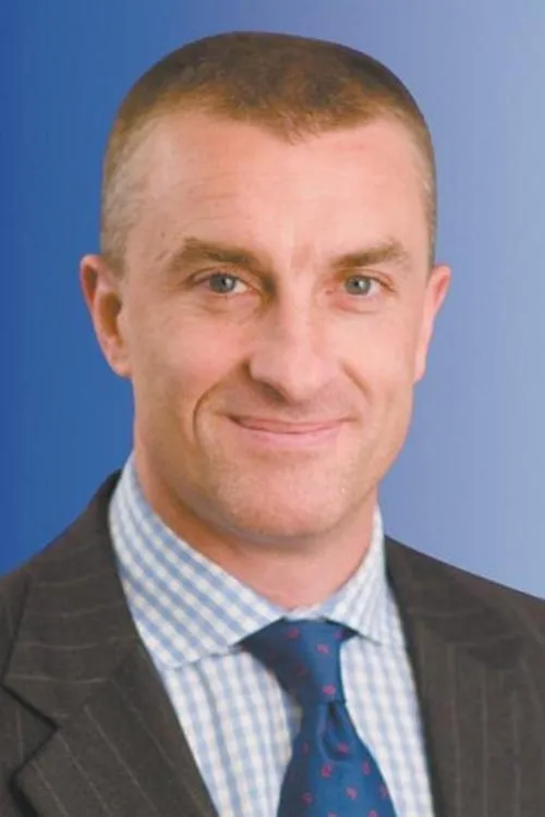 Sam Pang ha trabajado con Tom Elliott en 2 ocasiones