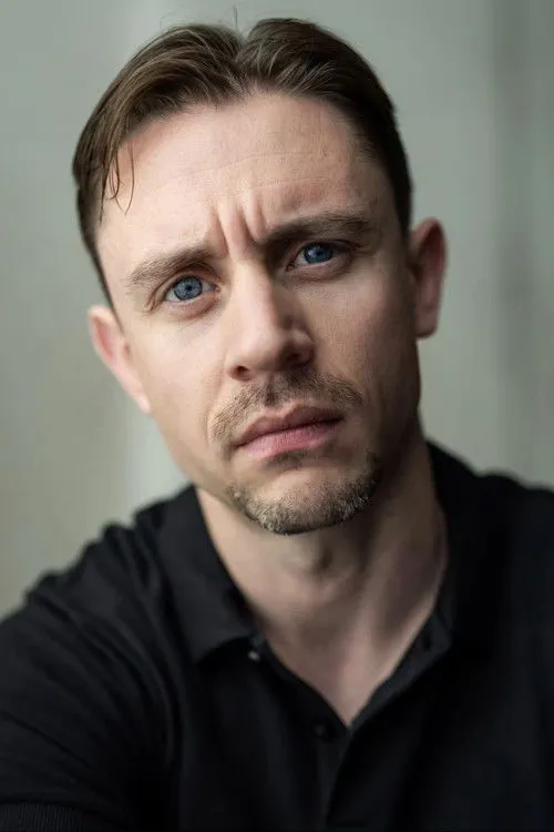 Steve Cassling ha trabajado con Tom Lewin en 1 ocasiones