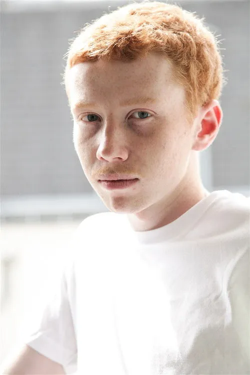 Mikael-Don Giancarli ha trabajado con Tom Menanteau en 1 ocasiones