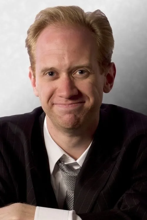 Tom Myers interpretando a The Pastor