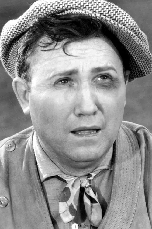 Tom O'Brien interpretando a Abner Hawkins