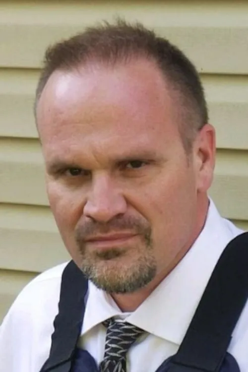 Tom Scorzone en su biografía y filmografía