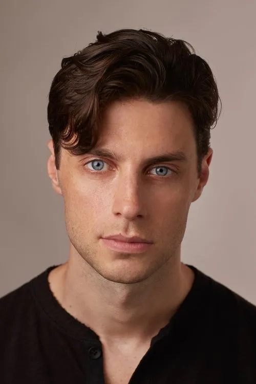 Tom Sharp en su biografía y filmografía