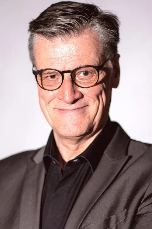 Foto de perfil del actor Tom Vogt en el reparto
