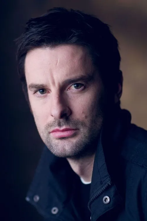 Tom Ward interpretando a Edward Goodwin