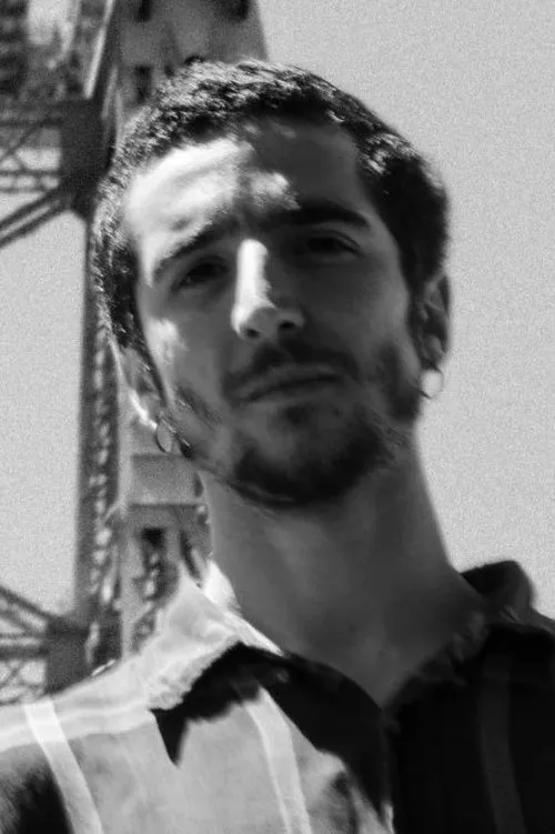 Enzo Vogrincic ha trabajado con Tomás Wolf en 2 ocasiones