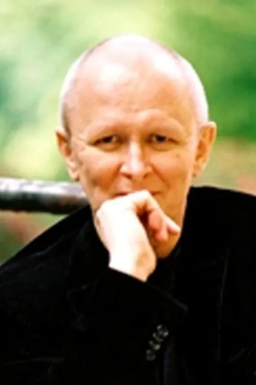 Tomasz Neuman interpretando a Bosse