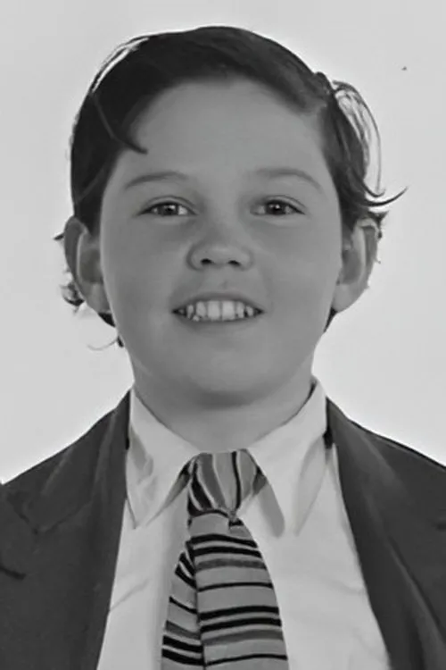 Tommy Clifford interpretando a Tad