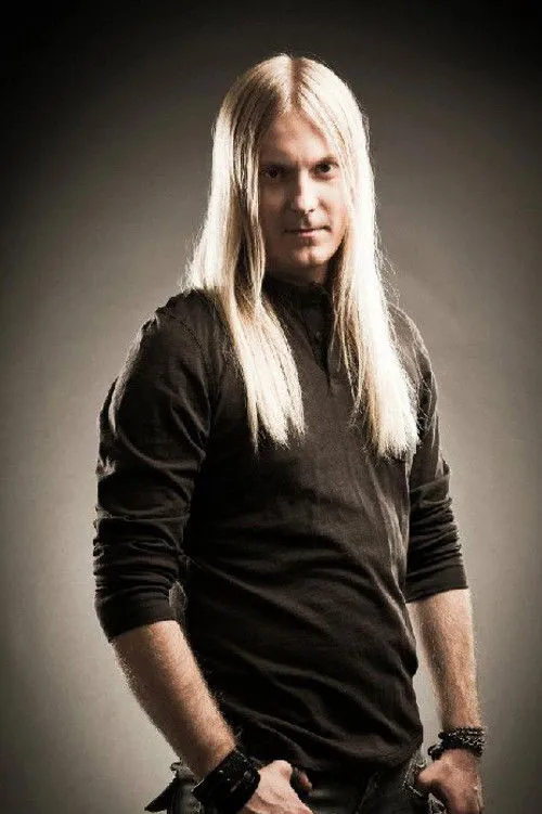 Jörg Michael ha trabajado con Tommy Portimo en 1 ocasiones