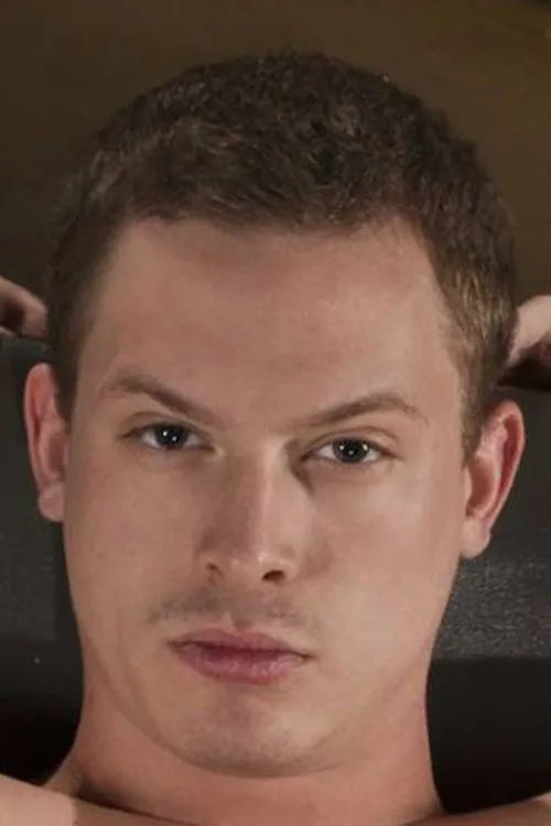 Tommy Regan interpretando a Tommy