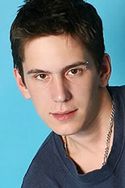 Tommy Sem interpretando a 