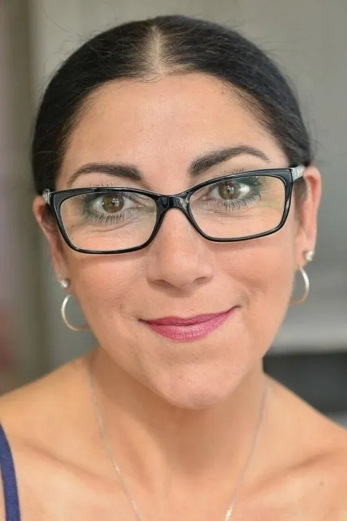 Toni d'Antonio interpretando a Father