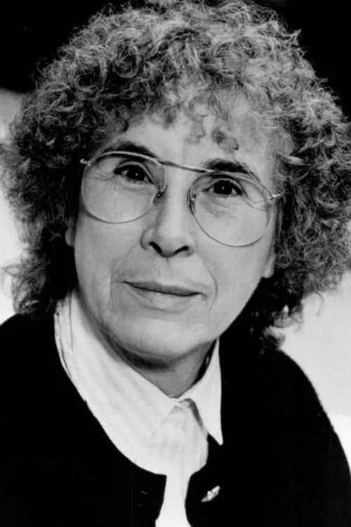 Toni Netzle interpretando a Fanny