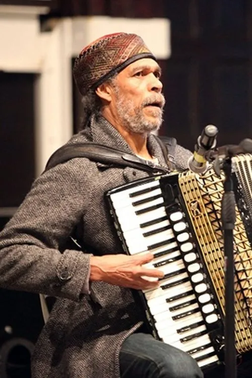 Tony Cedras interpretando a Self - Piano, Keyboards, Accordion