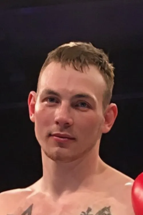 Tony Dixon interpretando a Self