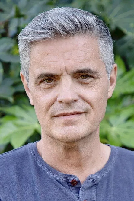 Blake Conway ha trabajado con Tony Ervolina en 1 ocasiones