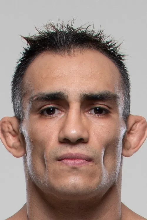 Tony Ferguson interpretando a Self