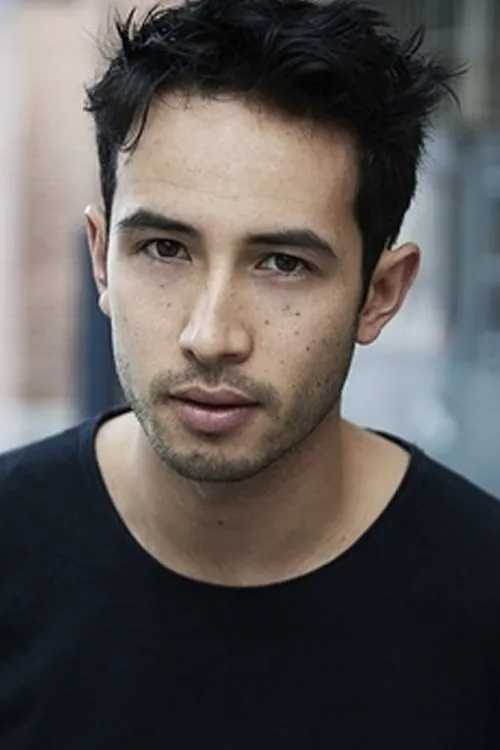 Ed Fong ha trabajado con Tony Giroux en 1 ocasiones