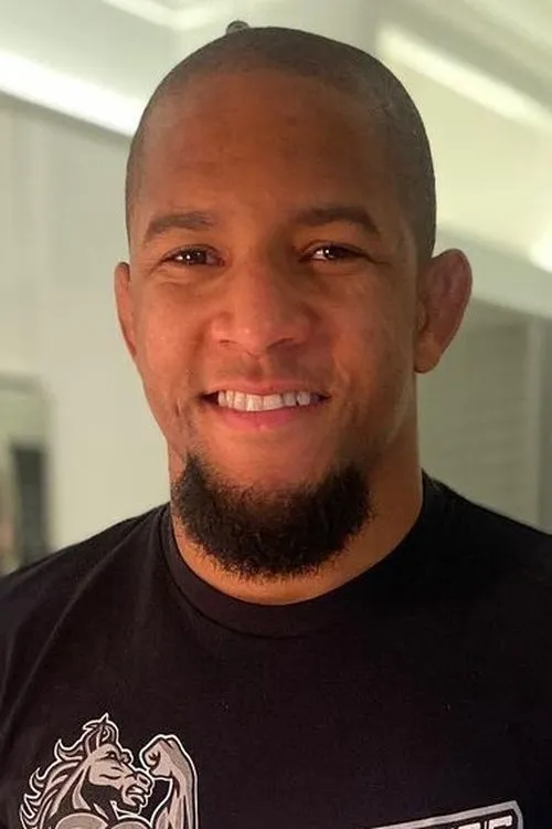 Bartosz Fabinski ha trabajado con Tony Gravely en 1 ocasiones