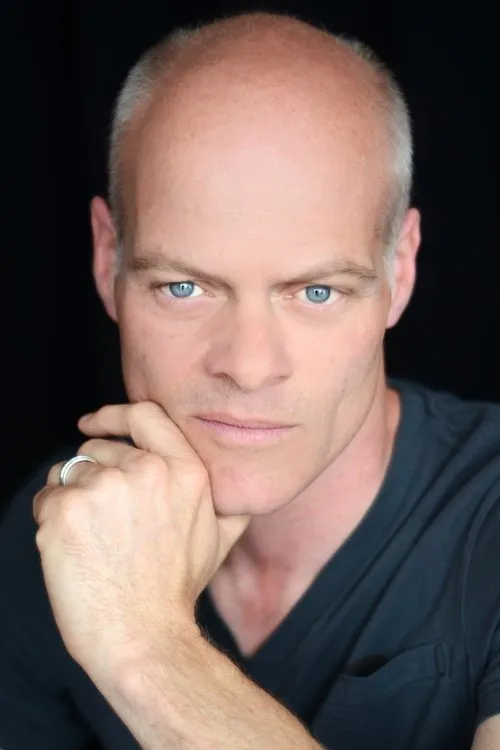 Foto de perfil del actor Tony Murray en el reparto