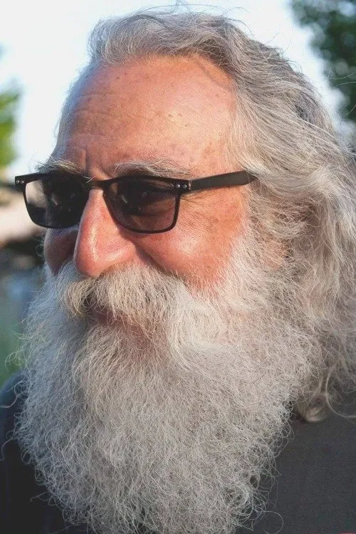 Charlie Musselwhite ha trabajado con Tony "Pan" Sanfelippo en 2 ocasiones